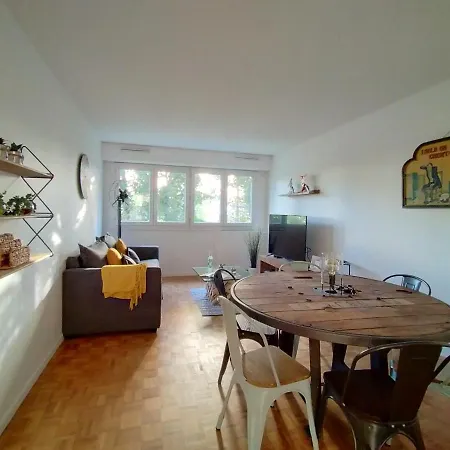 Chic&spacious Apart * Bois-Colombes